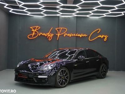 Porsche Panamera 4