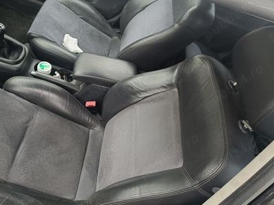 Negru Utilizat 2004 VW Passat Break | 3.850 EUR