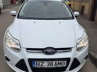 Second-hand Ford Focus 116 CP (85 kW) 2014 Alb Hatchback
