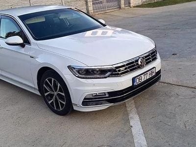 Culoarealb Utilizat 2018 VW Passat Executive Berlinǎ | 17.200 EUR (Puțin scump)
