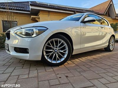 second-hand BMW 116 Seria 1 i Aut. Sport Line