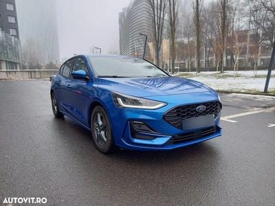 Second-hand Ford Focus ST-Line X 155 CP (114 kW) 2024 Culoarealbastru Hatchback