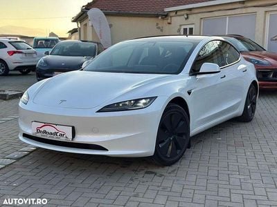 Culoarealb Utilizat 2024 Tesla Model 3 Standard Range Plus Berlinǎ | 35.990 EUR (Scump)
