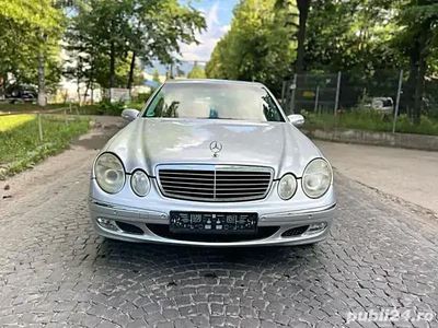 Mercedes E220