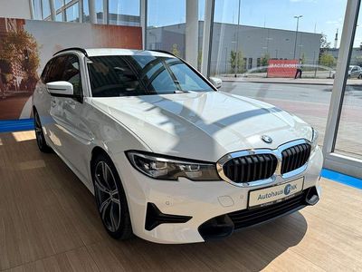 Utilizat 2022 BMW 320 Sport Line Break | 32.570 EUR (Preț OK)