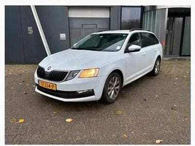 Alb Utilizat 2018 Skoda Octavia Break | 9.700 EUR (Preț OK)