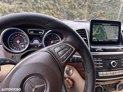 Second-hand Mercedes GLE250 204 CP (150 kW) 2017 Culoarenegru SUV