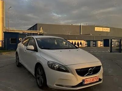 Utilizat 2016 Volvo V40 Hatchback | 7.999 EUR (Preț OK)