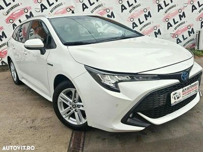Second-hand Toyota Corolla 122 CP (89 kW) 2021 Culoarealb Break