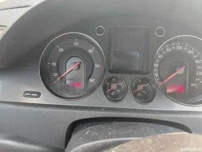 Utilizat 2006 VW Passat Berlinǎ | 2.500 EUR (Preț bun)