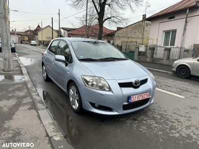 second-hand Toyota Auris 2.2 D-4D D-CAT