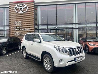Second-hand Toyota Land Cruiser Luxury 177 CP (130 kW) 2017 Culoarealb SUV