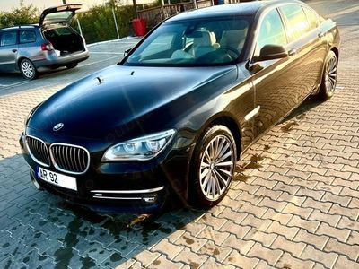 BMW 730