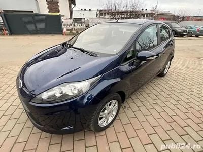 Albastru Utilizat 2012 Ford Fiesta Hatchback | 3.590 EUR (Preț bun)