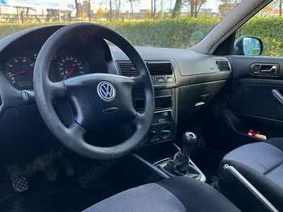 Utilizat 2001 VW Golf IV SE | 1.500 EUR