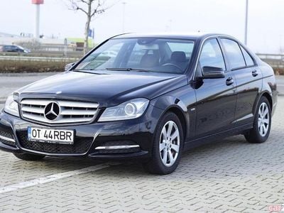 Second-hand Mercedes C200 136 CP (100 kW) 2012 Negru Berlinǎ