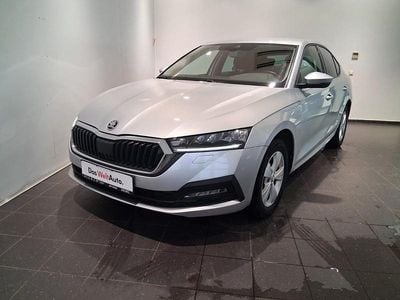 Gri mediu normal Second-hand 2021 Skoda Octavia Ambition | 17.950 EUR (Preț OK)