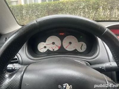 Utilizat 2005 Peugeot 206 CC Cabrio | 1.100 EUR