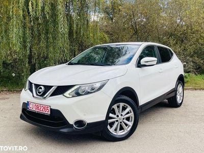 Culoarealb Utilizat 2015 Nissan Qashqai Tekna SUV | 7.790 EUR (Preț bun)