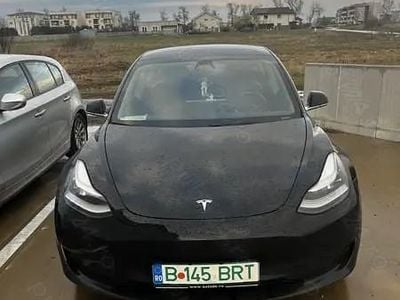 Second-hand Tesla Model 3 Standard Range 239 kW (325 CP) 2020 Berlinǎ