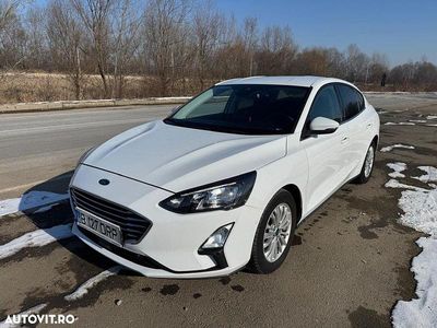 Culoarealb Second-hand 2020 Ford Focus Titanium Berlinǎ | 12.947 EUR (Scump)