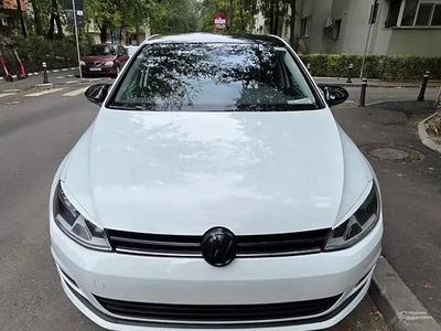 Alb Utilizat 2014 VW Golf VII Hatchback | 8.650 EUR