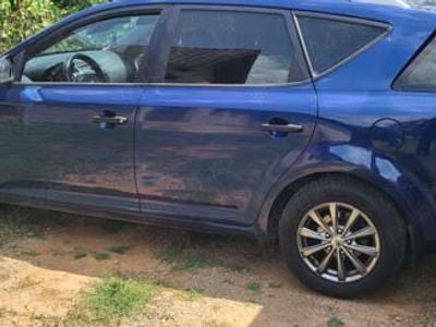 Second-hand Kia Ceed 110 CP (80 kW) 2008 Albastru Hatchback