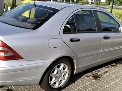 Mercedes C220