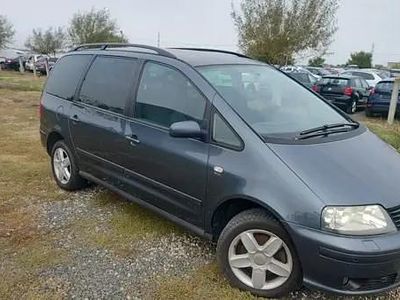 Second-hand VW Sharan Comfortline 130 CP (95 kW) 2007 Culoarealte culori Monovolum