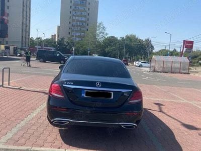 Mercedes E220