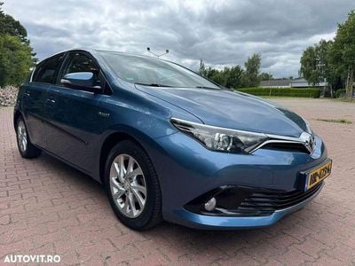Toyota Auris Hybrid