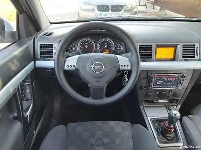 Utilizat 2003 Opel Vectra GTS Hatchback | 1.700 EUR