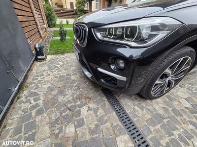 Culoarenegru Utilizat 2016 BMW X1 xLine SUV | 19.400 EUR (Puțin scump)