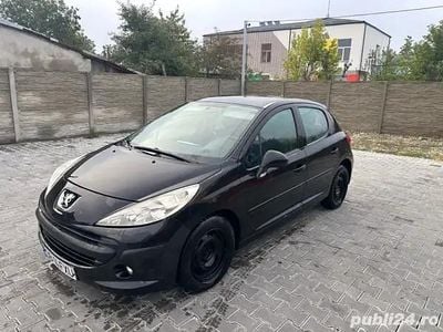 Utilizat 2009 Peugeot 207 Hatchback | 1.750 EUR (Preț bun)