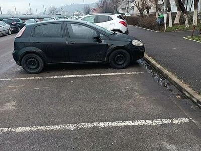 Culoarenegru Second-hand 2009 Fiat Punto | 2.500 EUR