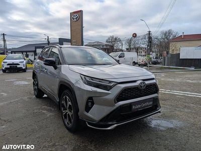 Culoarealb Utilizat 2025 Toyota RAV4 Hybrid Style SUV | 46.700 EUR (Super Preț)