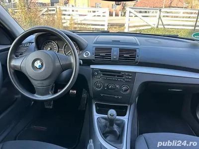 Utilizat 2011 BMW 120 Hatchback | 3.200 EUR
