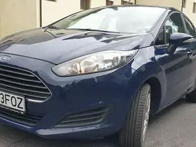 Albastru Utilizat 2015 Ford Fiesta Trend Hatchback | 5.300 EUR (Preț OK)