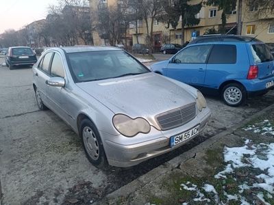Mercedes C180