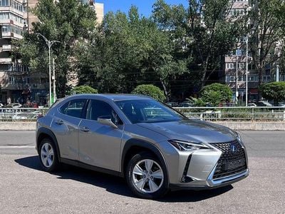 Lexus UX 250h