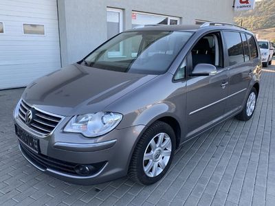 Gri Second-hand 2009 VW Touran Monovolum | 5.990 EUR (Scump)