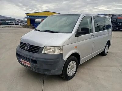 Second-hand VW T5 102 CP (75 kW) 2008 Culoareargint Van
