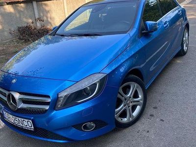 Second-hand Mercedes A200 Urban 136 CP (100 kW) 2013 Culoarealbastru Hatchback