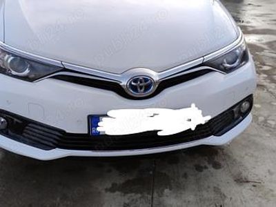 Toyota Auris Hybrid