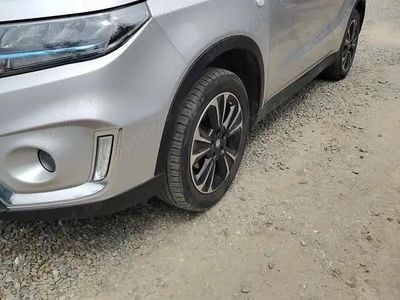 Second-hand Suzuki Vitara 120 CP (88 kW) 2019 Argintiu SUV