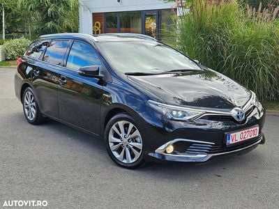 Toyota Auris Hybrid