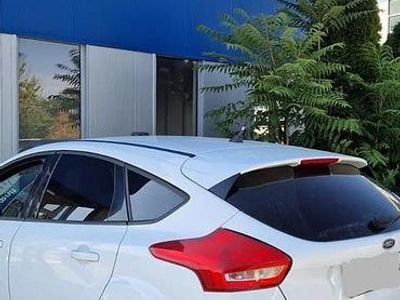 Alb Second-hand 2017 Ford Focus Trend Hatchback | 7.900 EUR (Preț bun)