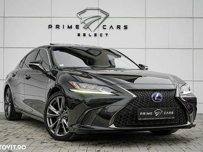 Culoarenegru Second-hand 2020 Lexus ES300H Berlinǎ | 34.970 EUR