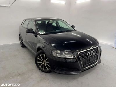 second-hand Audi A3 Sportback 1.4 TFSI Attraction 2009 · 217 901 km · 1 390 cm3 · Benzina