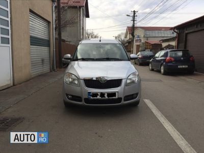 Second-hand Skoda Roomster 105 CP (77 kW) 2010 Albastru marin Monovolum